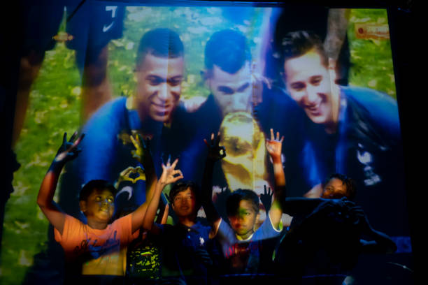 中展现了全 中展现了全